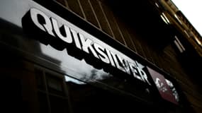 Le logo de l'enseigne de mode Quiksilver à Madrid, le 23 août 2018 (photo d'illustration).