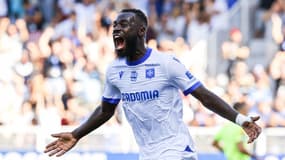 Sinayoko (AJA) face à Strasbourg, le 27 août 2022.