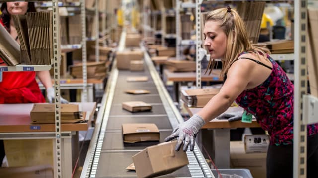 Le géant du e-commerce recherche des agents d'exploitation logistiques