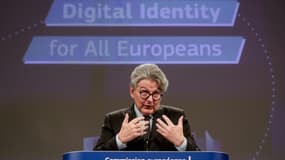 Le commissaire européen chargé du Marché intérieur, Thierry Breton, lors d'une conférence de presse à Bruxelles, le 3 juin 2021, sur la création d'une carte d'identité numérique européenne