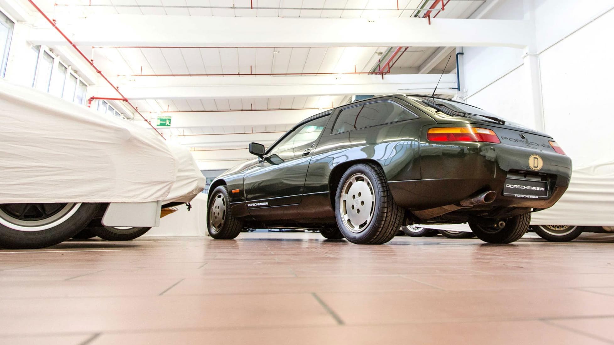 La position à l'avant du V8 a permis de modifier la 928. La position à l'avant du V8 a permis de modifier la 928.