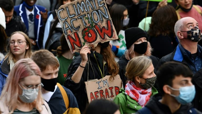 Manifestations de jeunes écologistes contre l'inaction pour le changement climatique, pendant la COP26, le 5 novembre 2021 à Glasgow