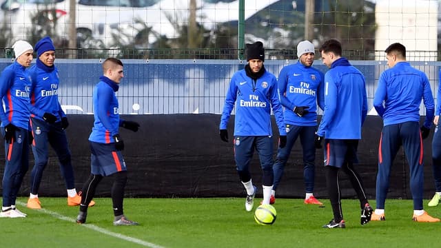 Verratti et Neymar (au centre) à l'entraînement