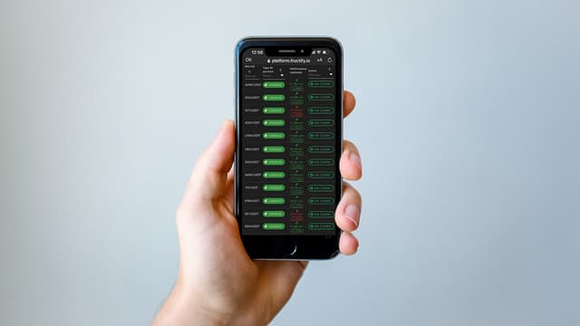 Une plateforme automatisée pour investir dans les crypto-monnaies