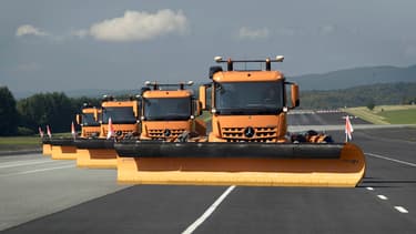 Installé dans le véhicule de tête, le pilote gère le déplacement des véhicules en contrôlant la vitesse de chaque engin.