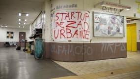 Des graffitis à la fac de Tolbiac à Paris, le 11 avril 2018.