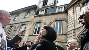 Fleur Pellerin durant une visite au Grand Hôtel-Dieu.