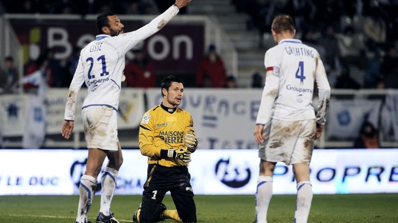 Cissé, Sorin et Grichting ne trouvent pas la solution et c'est Auxerre qui plonge