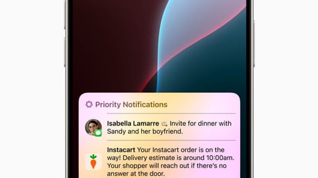 Avec Apple Intelligence, les notifications "prioritaires" apparaîtront en haut de la pile. Avec Apple Intelligence, les notifications "prioritaires" apparaîtront en haut de la pile.
