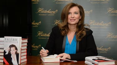Valérie Trierweiler, lors d'une séance de dédicaces de son livre "Merci pour ce moment".