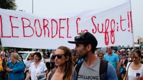 Plus de 20.000 personnes manifestent "contre les blocages et la violence" à Nouméa, le 12 décembre 2020.