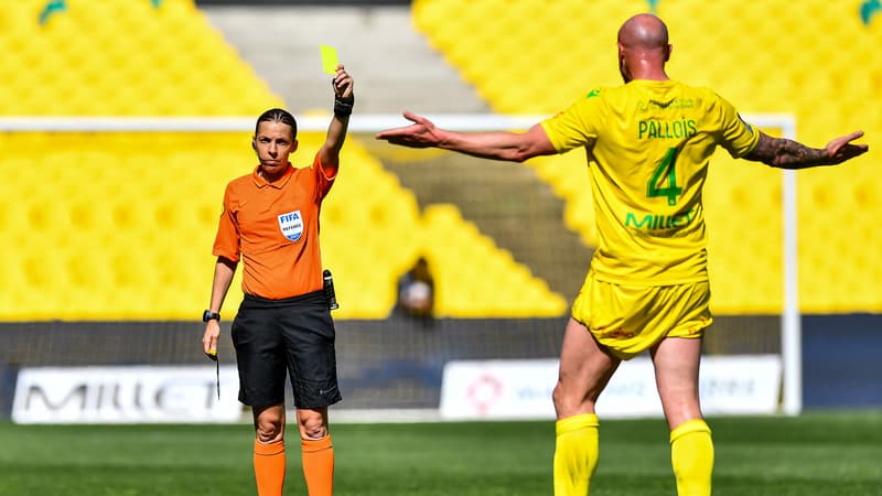 Nantes: le coup de gueule de Pallois contre l'arbitrage "vraiment abusé"