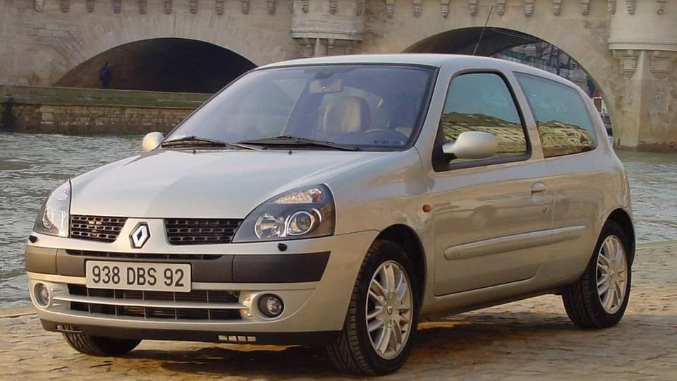 Renault lance la Clio 2 en 1998.