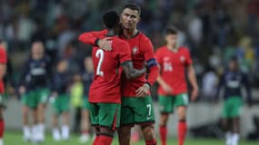 Cristiano Ronaldo avec Nelson Semedo, à Aveiro le 11 juin 2024