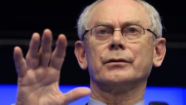 L'évasion fiscale prive les pays de l'Union européenne (UE) de 1.000 milliards d'euros par an, selon le président du Conseil européen, Herman Van Rompuy, qui a annoncé que les dirigeants de l'UE évoqueront ce thème lors de leur prochain sommet, prévu en m