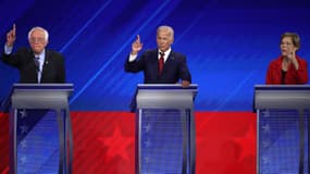 Bernie Sanders, Joe Biden et Elizabeth Warren lors du débat télévisé entre les candidats à la primaire démocrate américaine