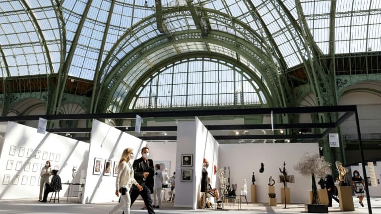 the Art Paris fair postponed to autumn