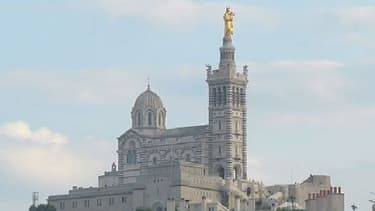 Un chirurgien-dentiste marseillais est accusé de violences volontaires ayant entraîné une mutilation.