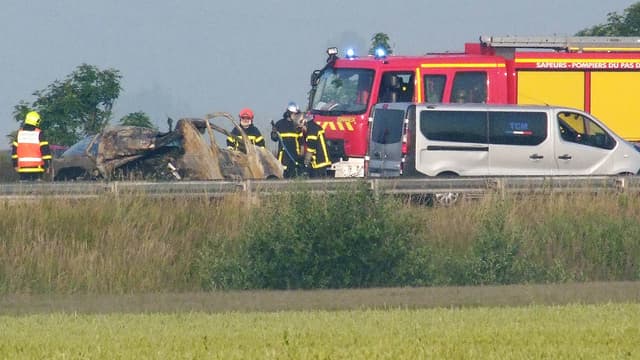 L'accident sur l'A16, le 20 juin 2016 à Guemps près de Calais, a entraîné la mort d'un conducteur.