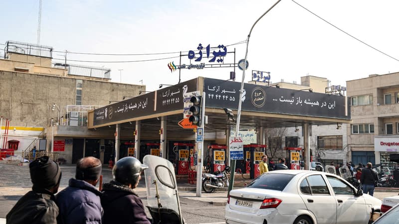 3,7 centimes le litre au-delà de 160 litres: l'Iran, qui a l'essence la moins chère du monde, va augmenter les prix pour les gros consommateurs