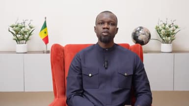 L'opposant sénégalais Ousmane Sonko s'adresse à la population lors d'un discours vidéo posté sur Facebook, le dimanche 2 juillet 2023