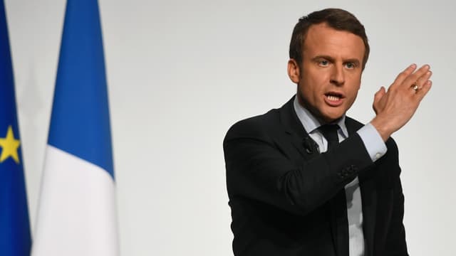 Emmanuel Macron met en garde contre les menaces qui pèseraient sur les libertés des Français si Marine Le Pen était élue. 