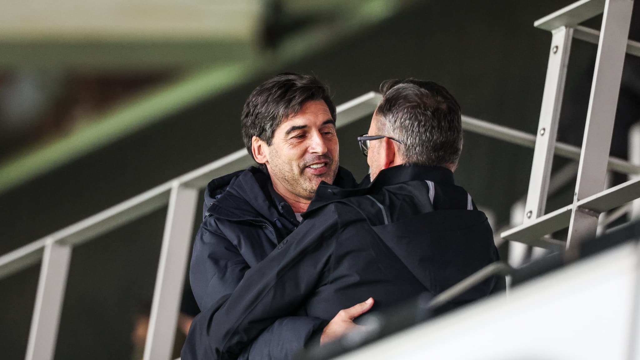 Paulo Fonseca et Franck Haise en tribune en Ligue 1.