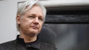 Le fondateur de Wikileaks, Julian Assange, à l'ambassade d'Equateur à Londres, le 19 mai 2017