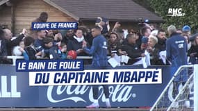 Equipe de France : le bain de foule du capitaine Mbappé à l'entraînement