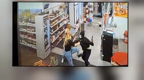Une mère et sa fille se sont battues contre un homme qui tentait de braquer leur magasin à Bréhal (Manche) le 4 août 2023.