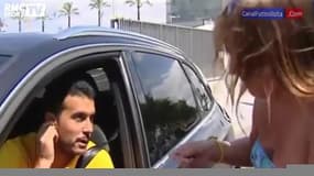 Une fan fond en larmes quand Pedro lui annonce qu’il pourrait quitter le Barça 