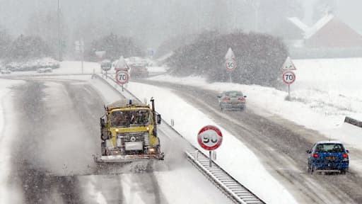 14 departements de la partie nord du pays ont été placés en vigilance orange pour la neige ou le verglas