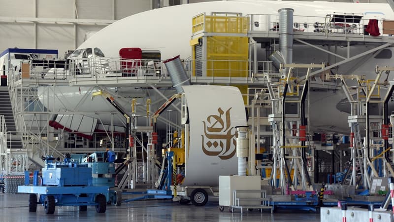 Un A380 en train d'être assemblé à l'usine Airbus de Toulouse Blagnac. 