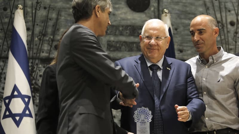 Le président israélien au centre.