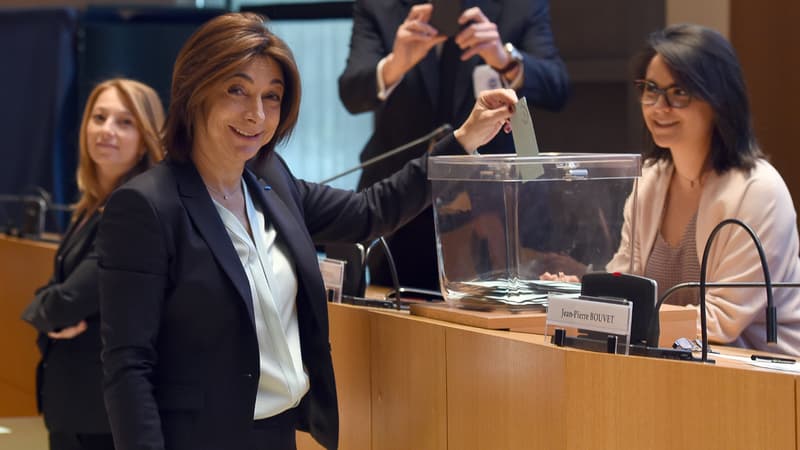 Martine Vassal est la nouvelle présidente UMP du conseil départemental des Bouches-du-Rhône.