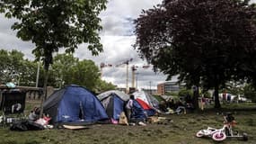 Campement à la porte d'Aubervilliers à Paris, le 10 mai 2019. 