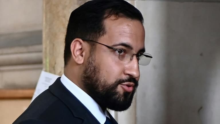 L'ancien chargé de mission de l’Élysée Alexandre Benalla arrive au Palais de Justice de Paris le 9 juin 2023.