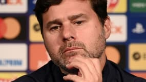 L'entraineur argentin du Paris Saint-Germain Mauricio Pochettino lors d'une conférence de presse au Parc des Princes à Paris le 18 octobre 2021.