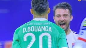 Léo Dubois face à Denis Bouanga