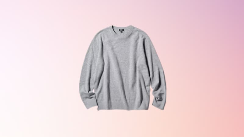 Uniqlo régale : ce pull en cachemire est enfin à prix Black Friday sur le site officiel