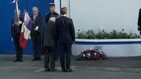 Hommage aux résistants à Caen: Emmanuel Macron et un vétéran de la Seconde Guerre mondiale ont déposé une gerbe de fleurs 