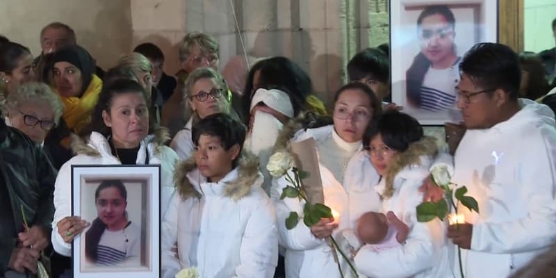 Les proches de Vanesa ont conduit le cortège, qui a rassemblé plusieurs centaines de personnes ce vendredi soir.