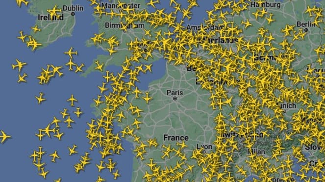 Le trafic aérien le vendredi 26 juillet lors de la cérémonie d'ouverture des JO de Paris. Le trafic aérien le vendredi 26 juillet lors de la cérémonie d'ouverture des JO de Paris.