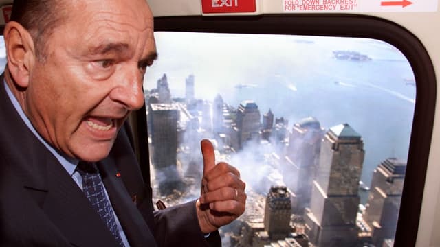 Jacques Chirac survole le World Trade Center en 2001, quelques jours après l'attentat du 9/11