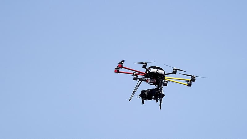 Le drone a été aperçu au-dessus d'une base militaire (illustration)