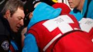 Le lugeur Georgien évacué après son accident mortel sur la piste de Whistler. Une piste qui fait l'objet de nombreuses critiques.