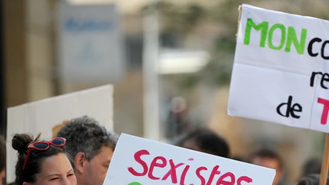 Une manifestation contre les violences faites aux femmes en 2012