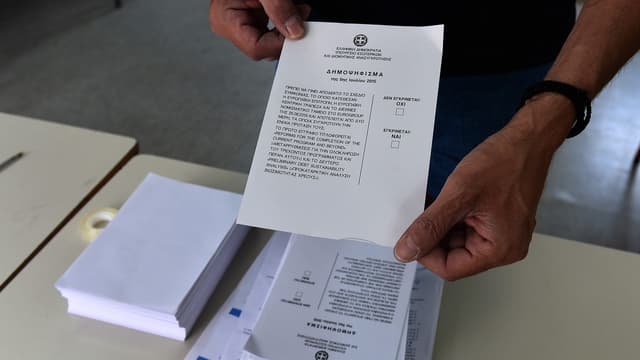 Les Grecs se préparent à un référendum au résultat imprévisible