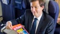 Air France proposera à ses passagers toute la presse en numérique, et prêtera des tablettes à ceux qui n'en possèdent pas.