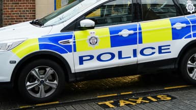 Image d'illustration d'une voiture de police britannique